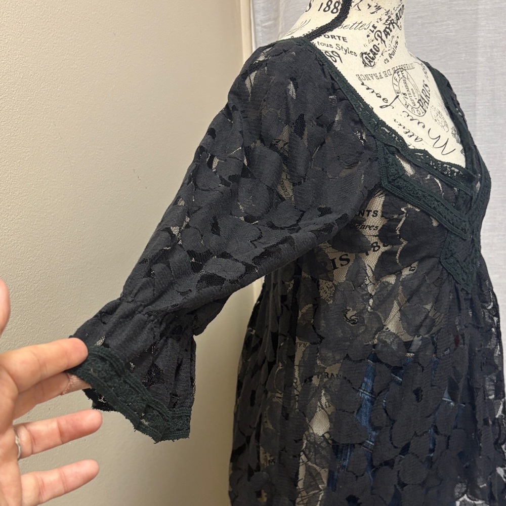 /Garcia Elegant Black Lace V-Neck Long Sleeve with Elastic Wrist Sheer Top JR, M - Picture 6 of 11